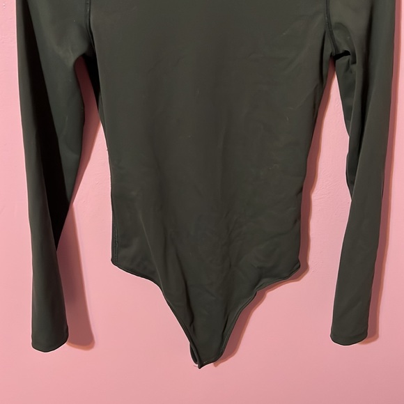 Abercrombie & Fitch Soft A&F Collection Dark Green Mock Neck Bodysuit - Picture 5 of 11